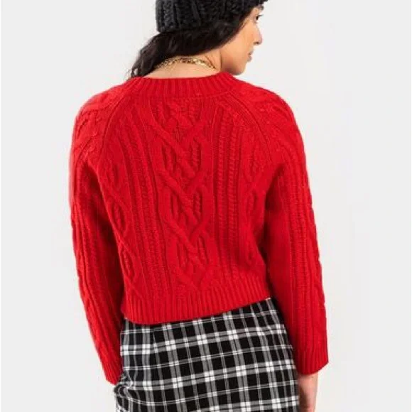 HARPER Chunky Cable Kit Cropped Sweater Red Size S - Picture 10 of 10